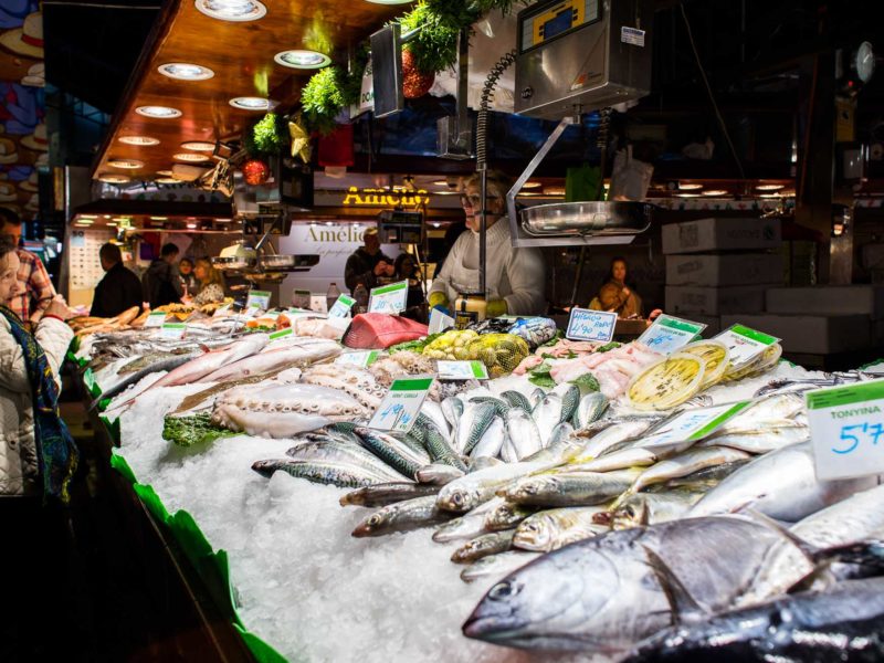 Un giorno al mercato sulla Rambla, Barcellona Spagna.